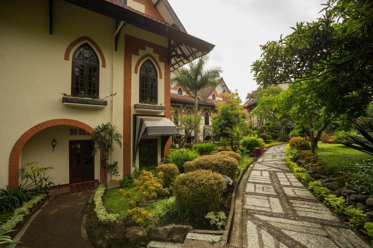 Royal Hotel And Villa Batu Бату Екстер'єр фото