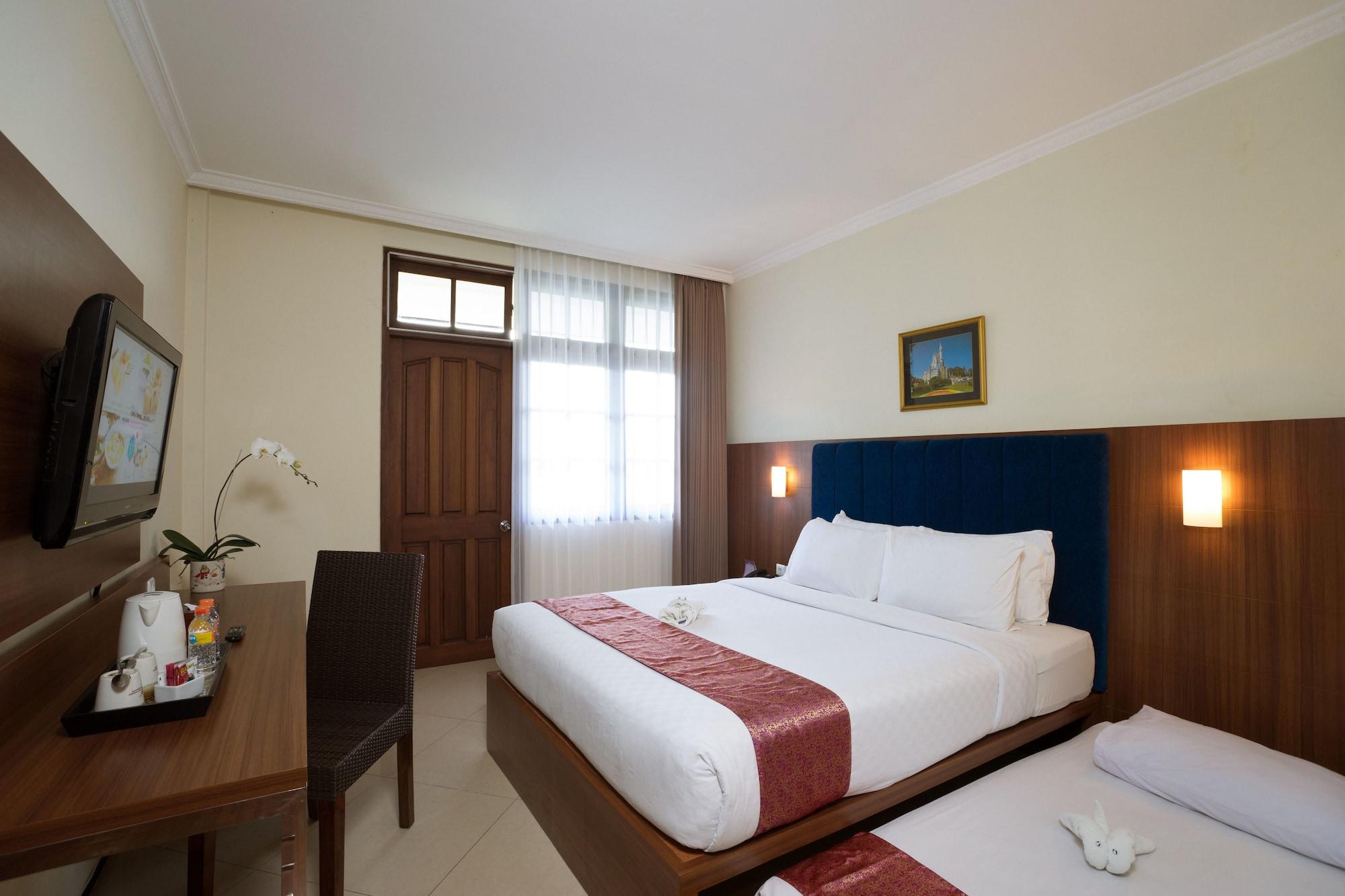 Royal Hotel And Villa Batu Бату Екстер'єр фото
