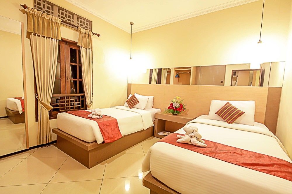 Royal Hotel And Villa Batu Бату Екстер'єр фото